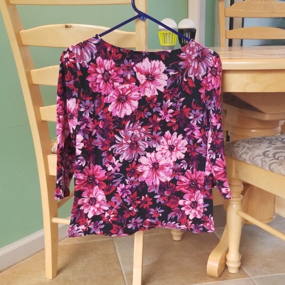 Issac Mizrahi pink purple floral top small - Picture 3 of 5